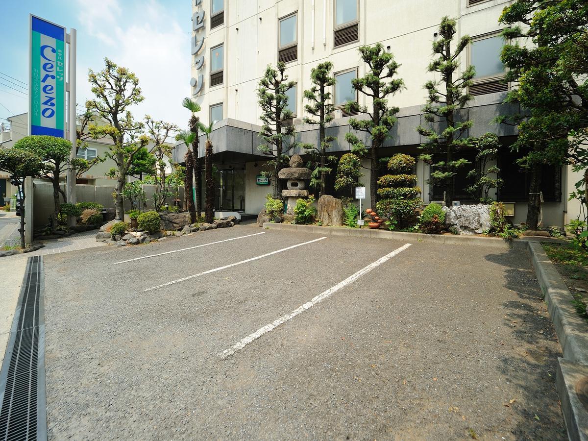 โรงแรมเซเรโซ